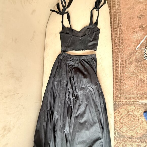 Reformation by Kacey Musgraves 2 piece Magnolia Tank and Midi Skirt - Picture 2 of 9